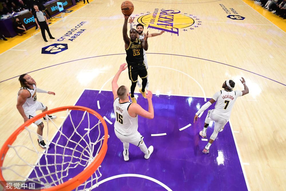 间的互动氛 间的互动氛